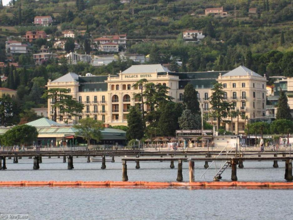 Floating House Hurrea Villa Portoroz Exterior foto