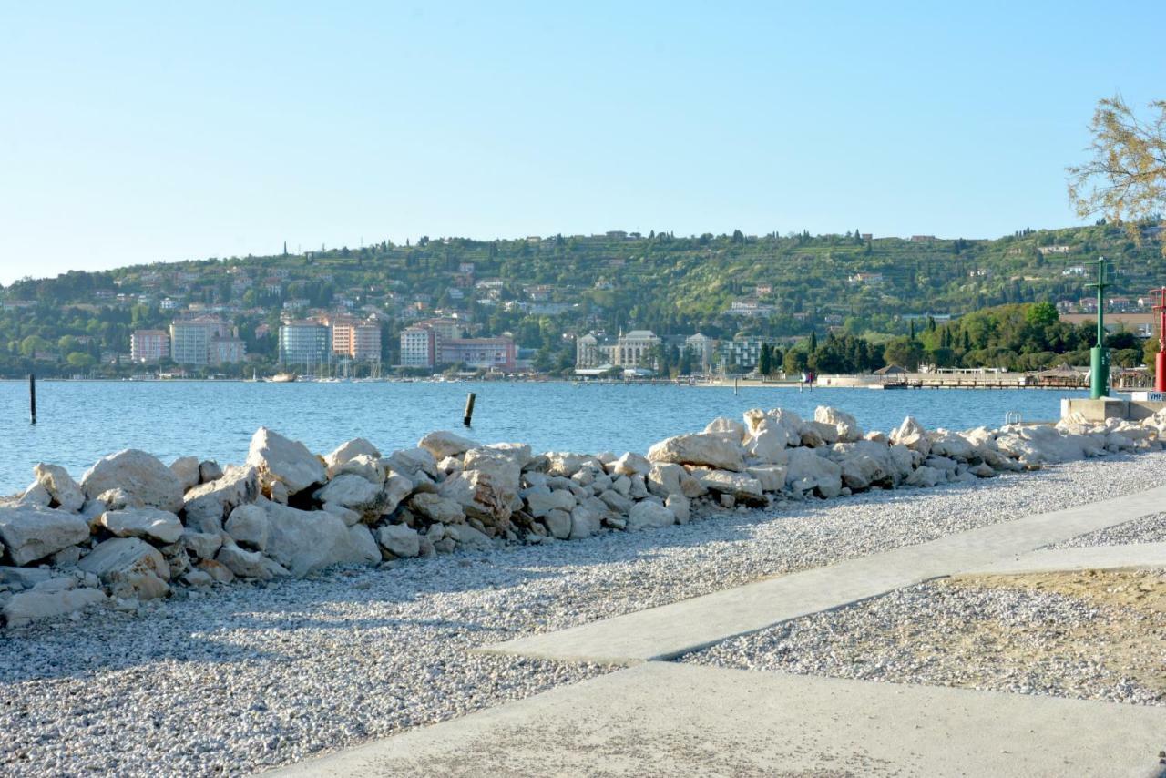 Floating House Hurrea Villa Portoroz Exterior foto
